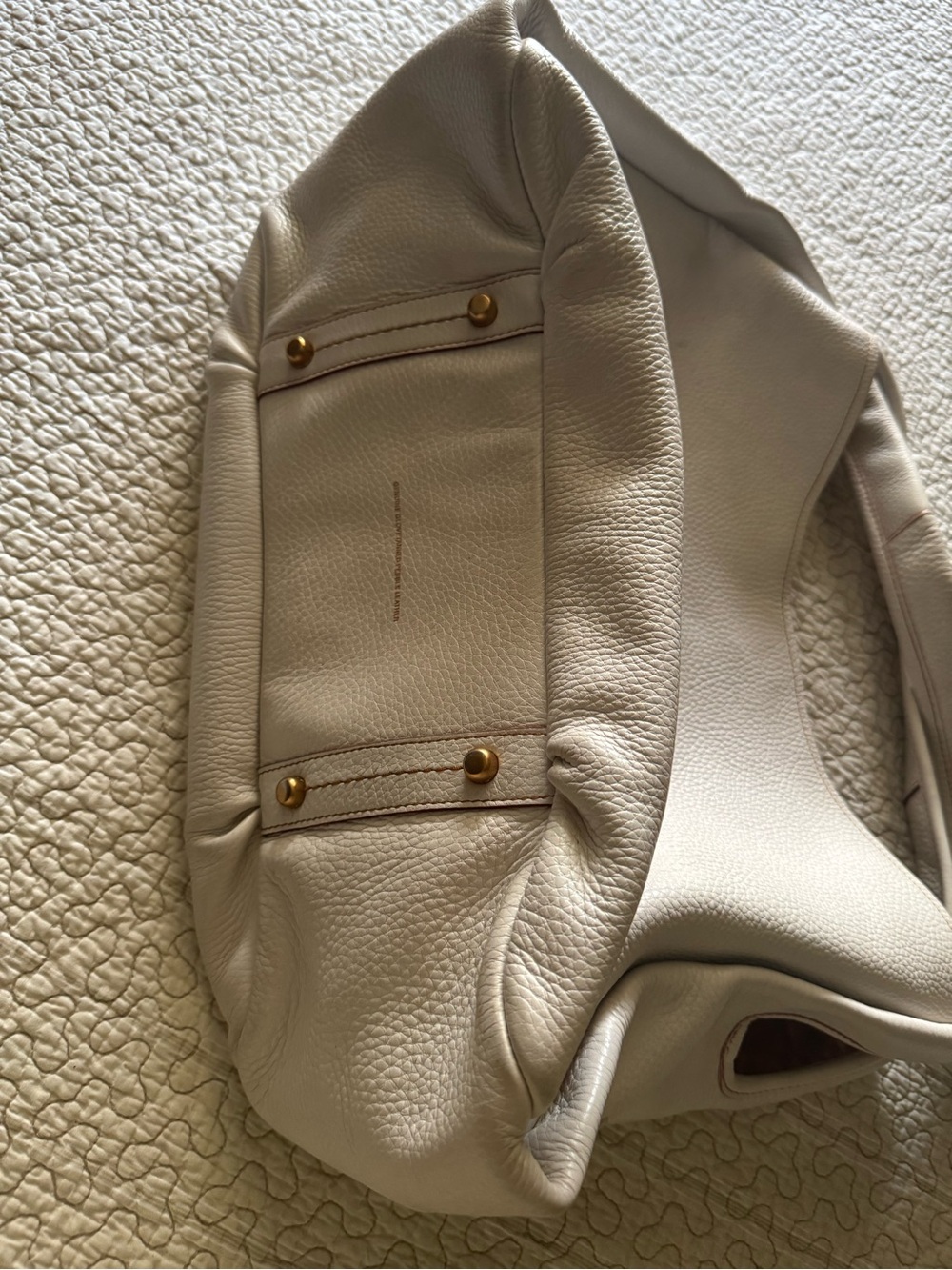 Coach 1941 Bandit 39 Hobo in Chalk with Gold Hardware - Picture 13 of 16
